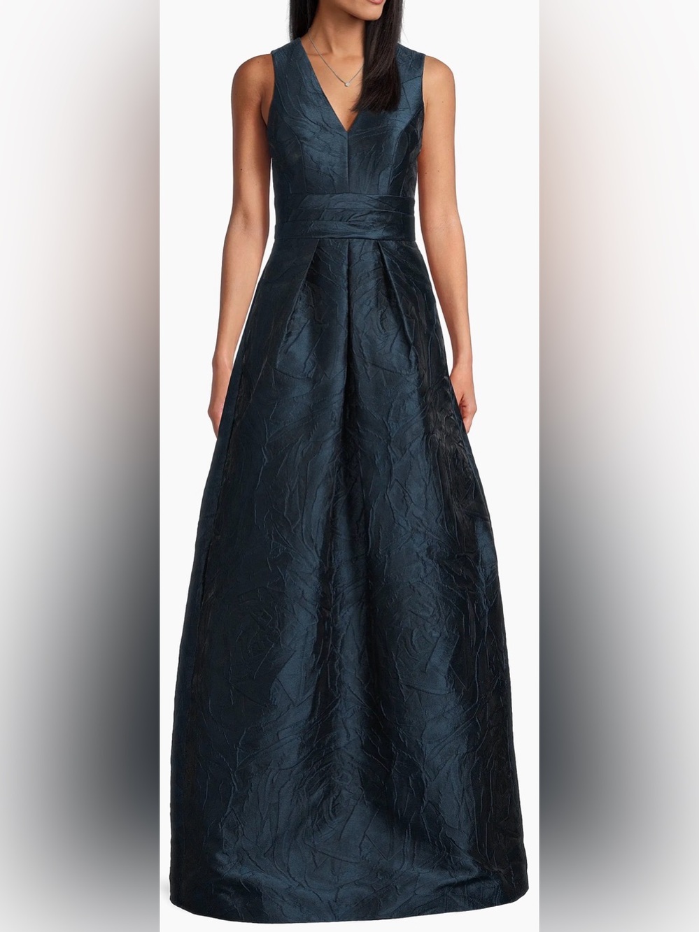 NEW Kay Unger Mariah Jacquard Textured V neck Sleeveless Opal Blue Gown Sz 18